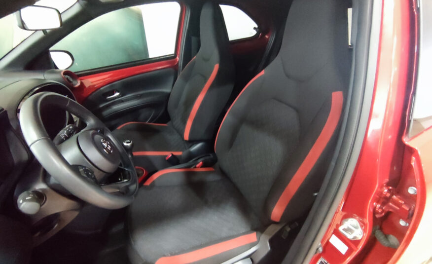 TOYOTA AYGO X CROSS CABRIOLET