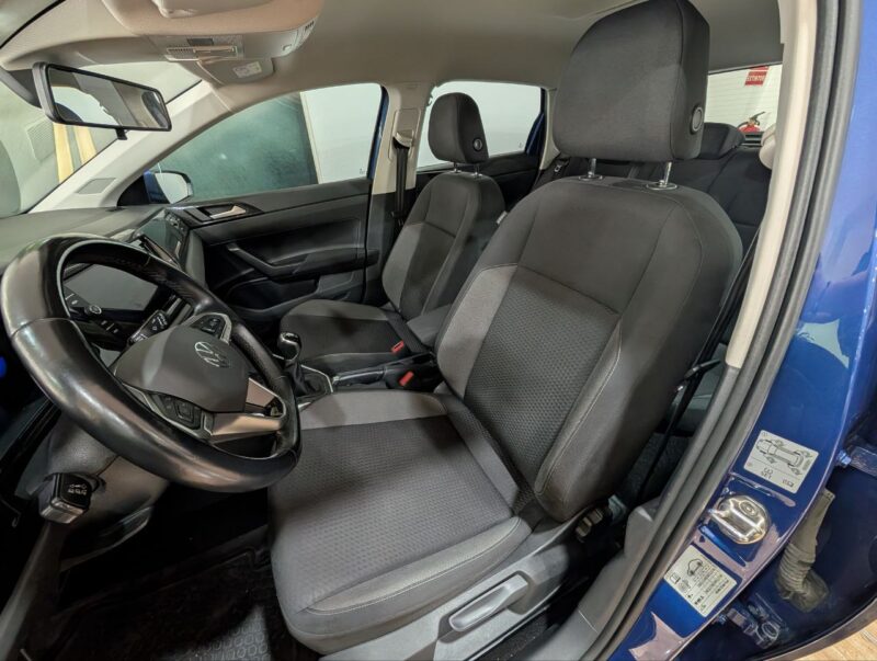 VOLKSWAGEN POLO ADVANCE