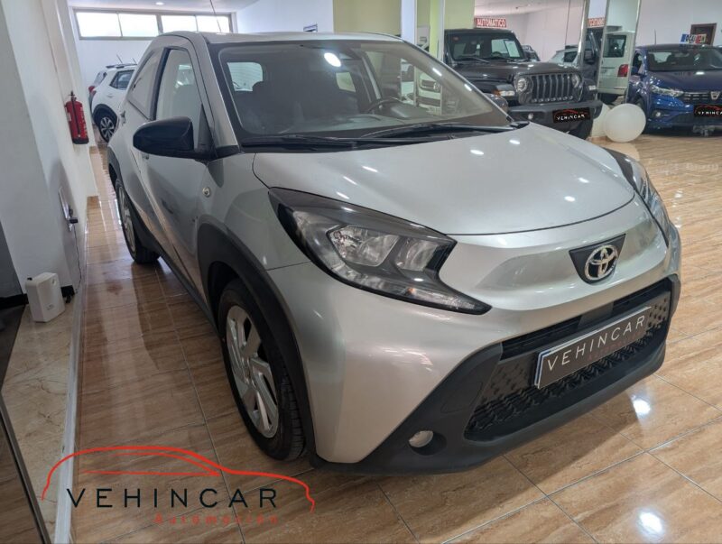 TOYOTA AYGO X 1.0 xplay 5p.