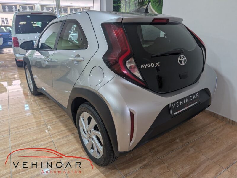 TOYOTA AYGO X 1.0 xplay 5p.