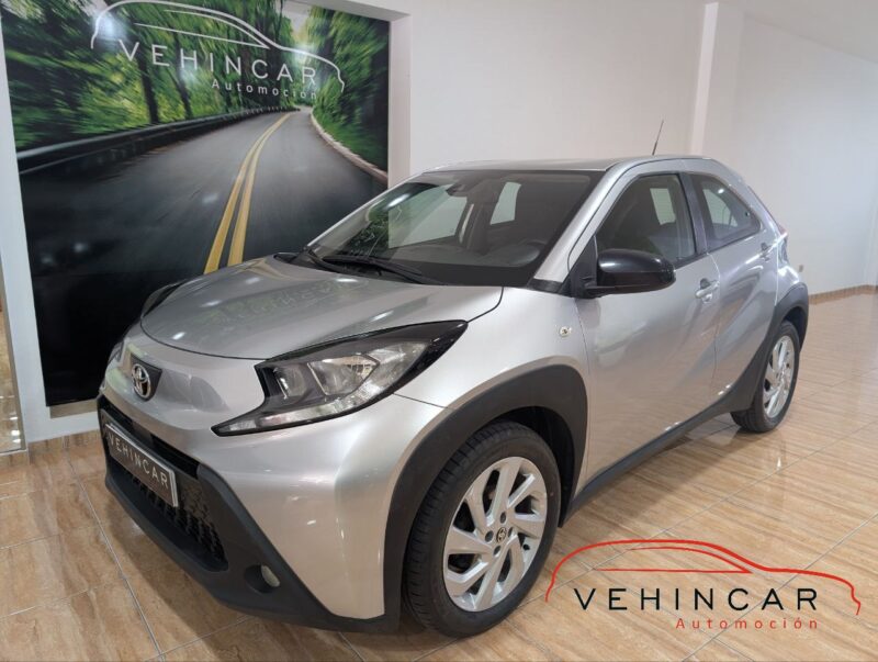 TOYOTA AYGO X 1.0 xplay 5p.