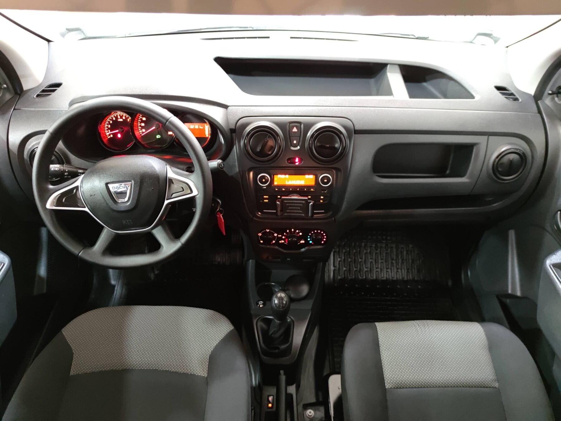 DACIA DOKKER Essential 