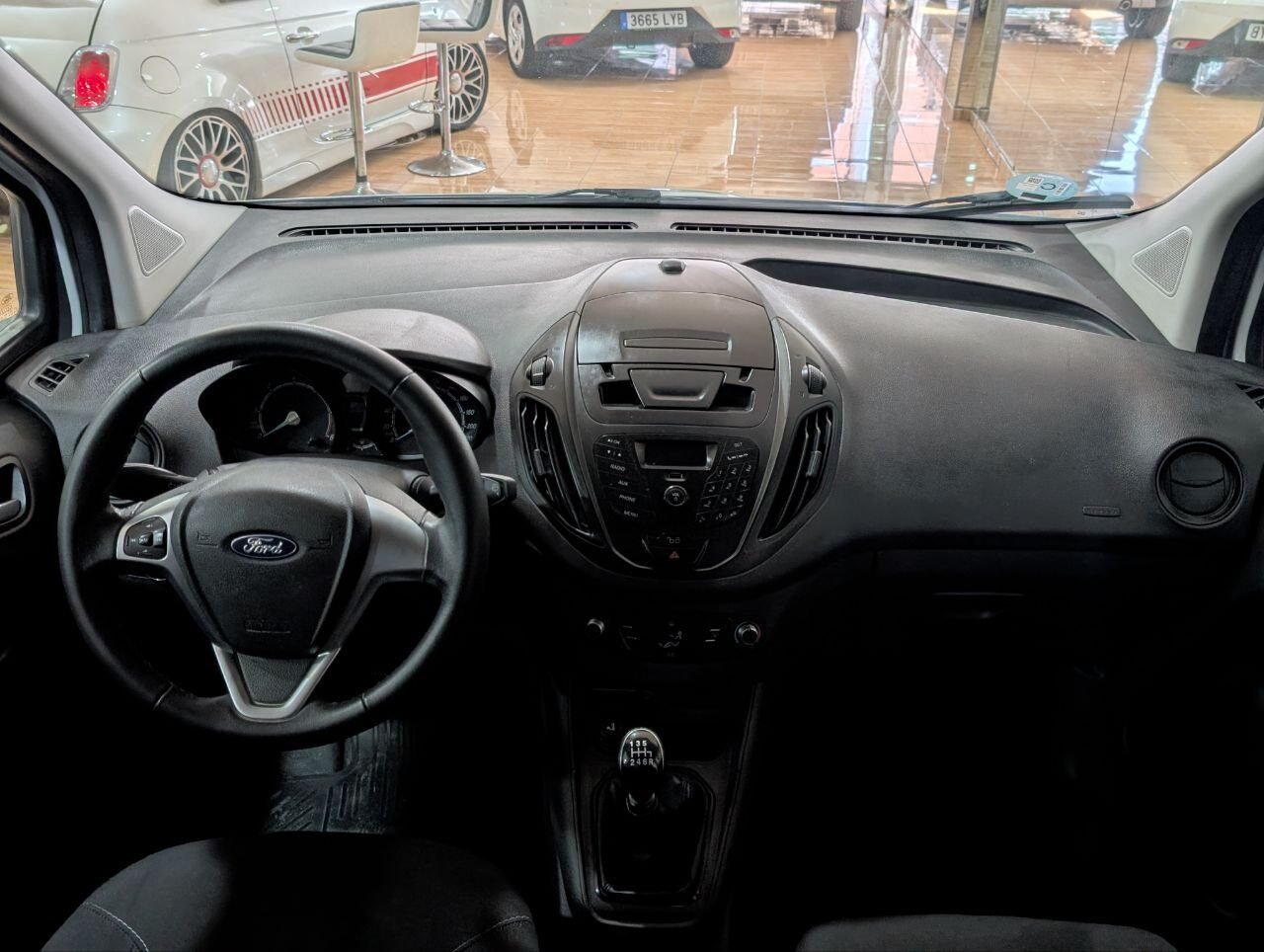 FORD TRANSIT COURIER