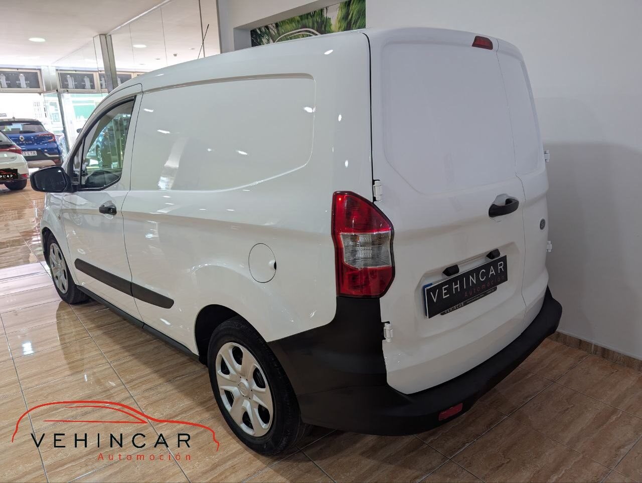 FORD TRANSIT COURIER