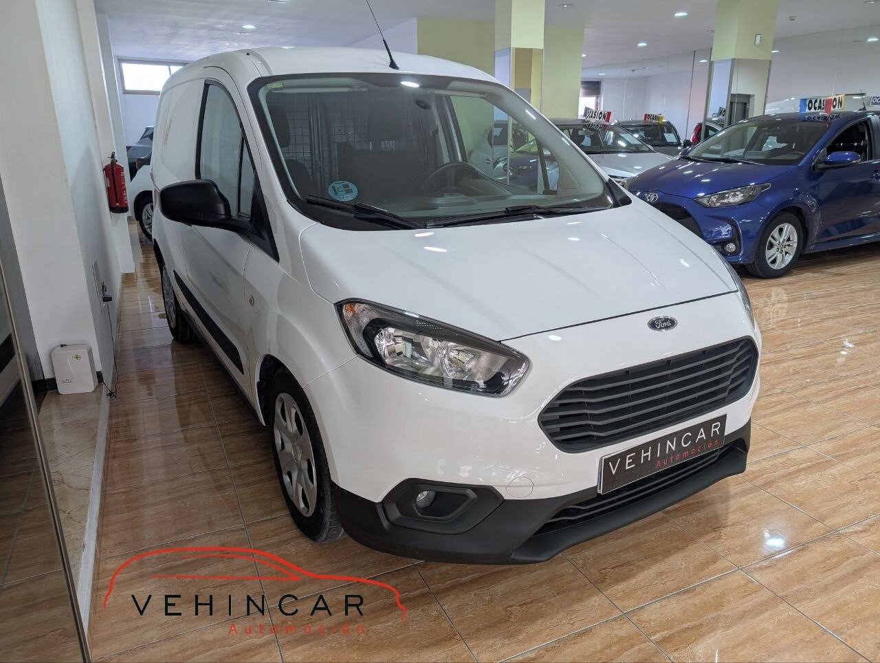 FORD TRANSIT COURIER