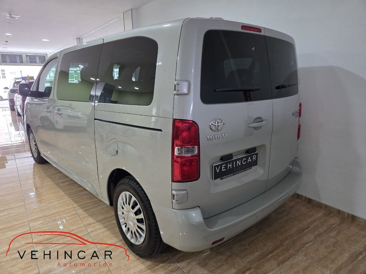 TOYOTA PROACE