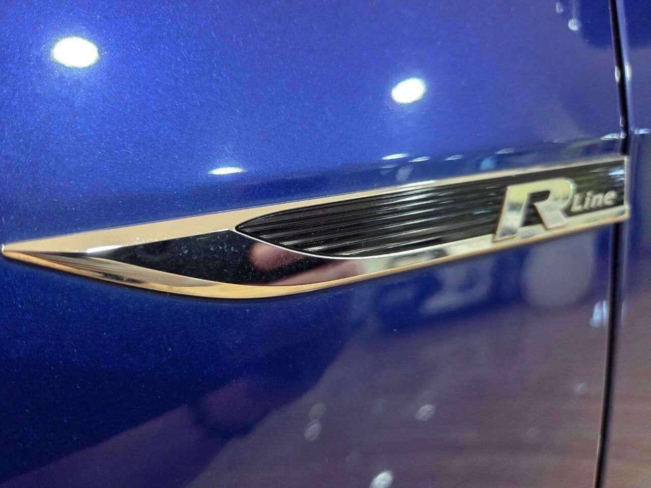 VOLKSWAGEN GOLF RLine