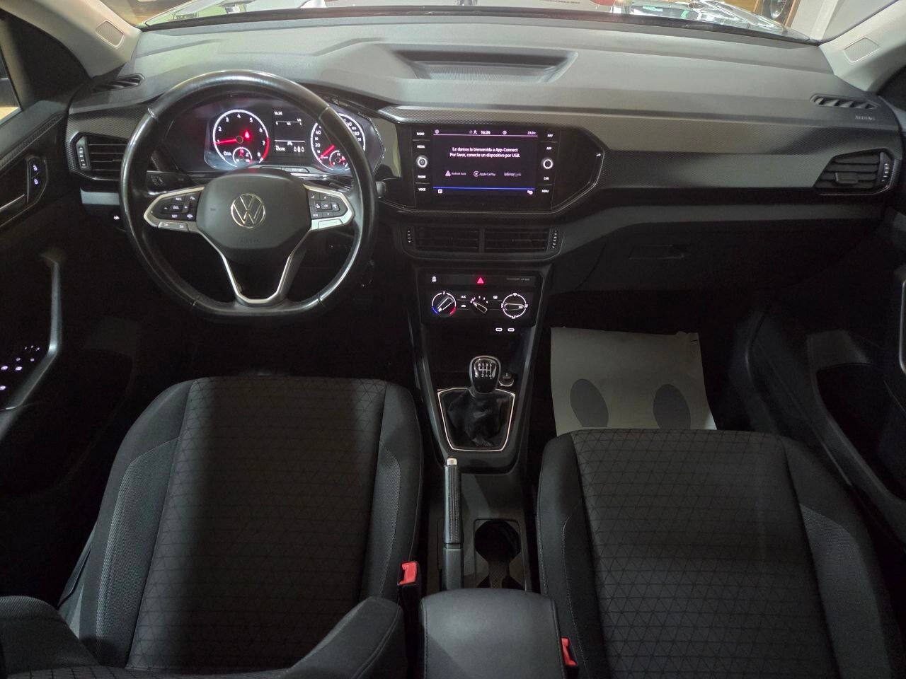 VOLKSWAGEN T-CROS ADVANCE