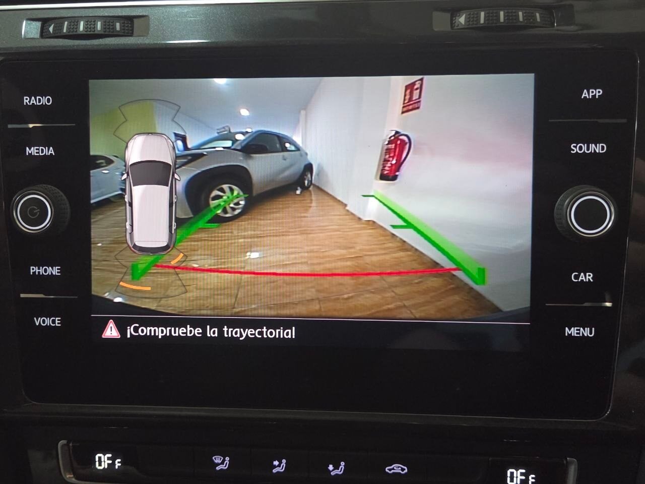 VOLKSWAGEN GOLF RLine