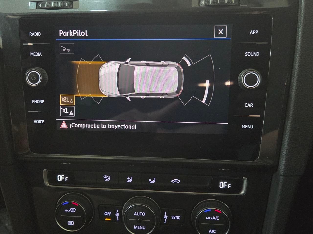 VOLKSWAGEN GOLF RLine