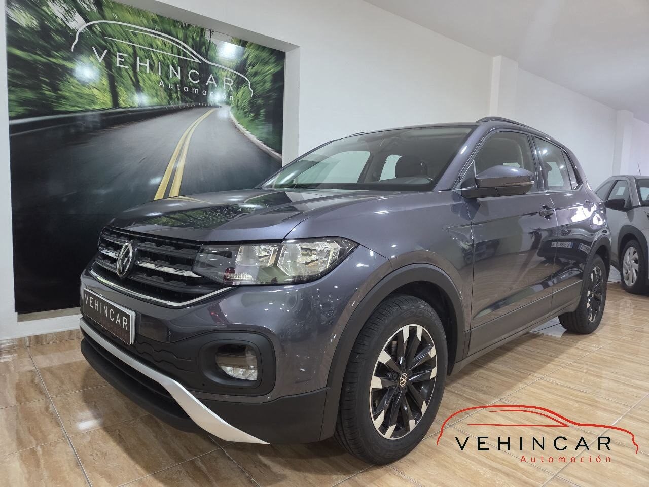 VOLKSWAGEN T-CROS ADVANCE