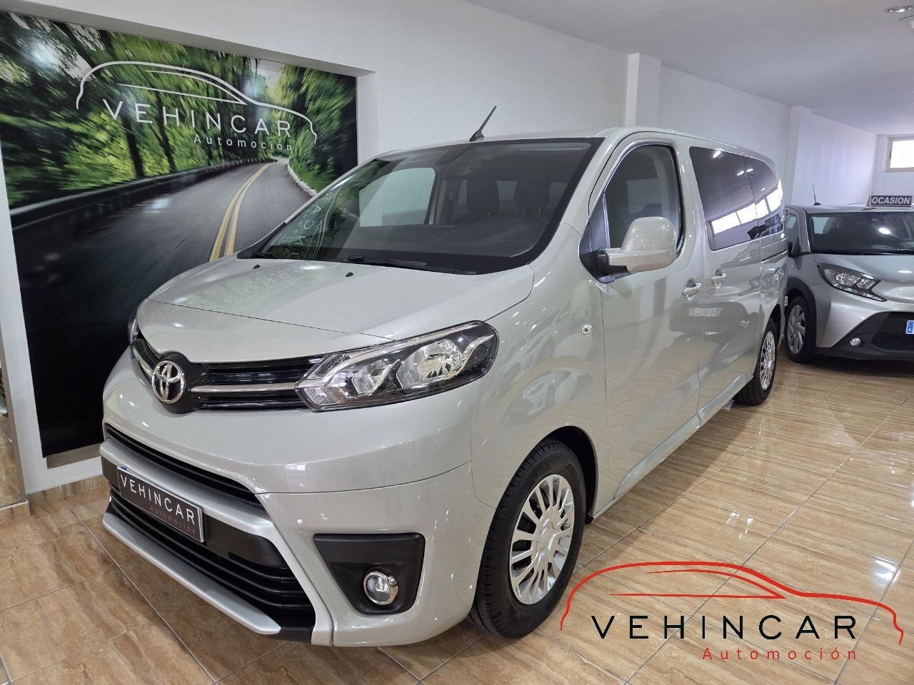 TOYOTA PROACE