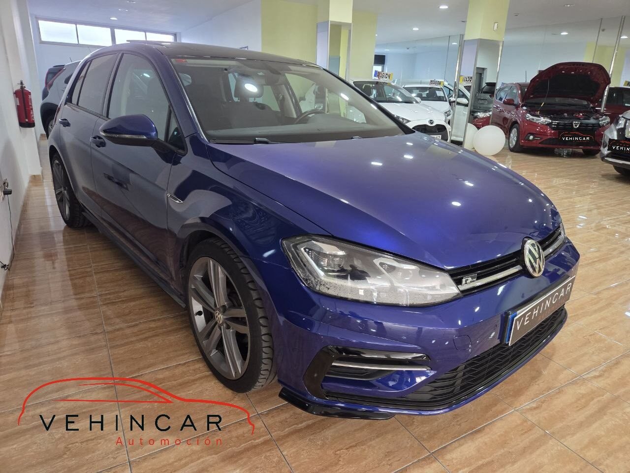 VOLKSWAGEN GOLF RLine