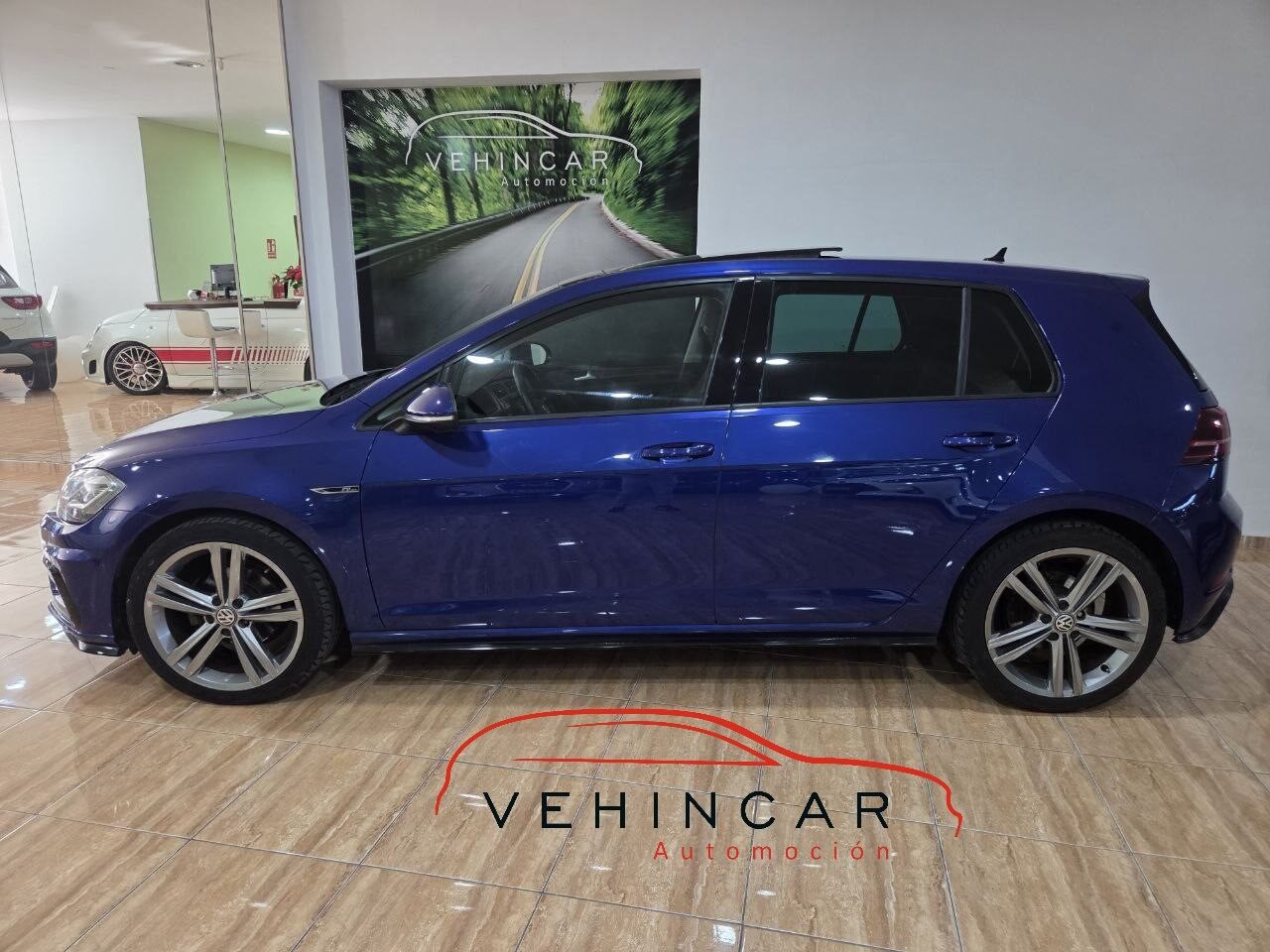 VOLKSWAGEN GOLF RLine