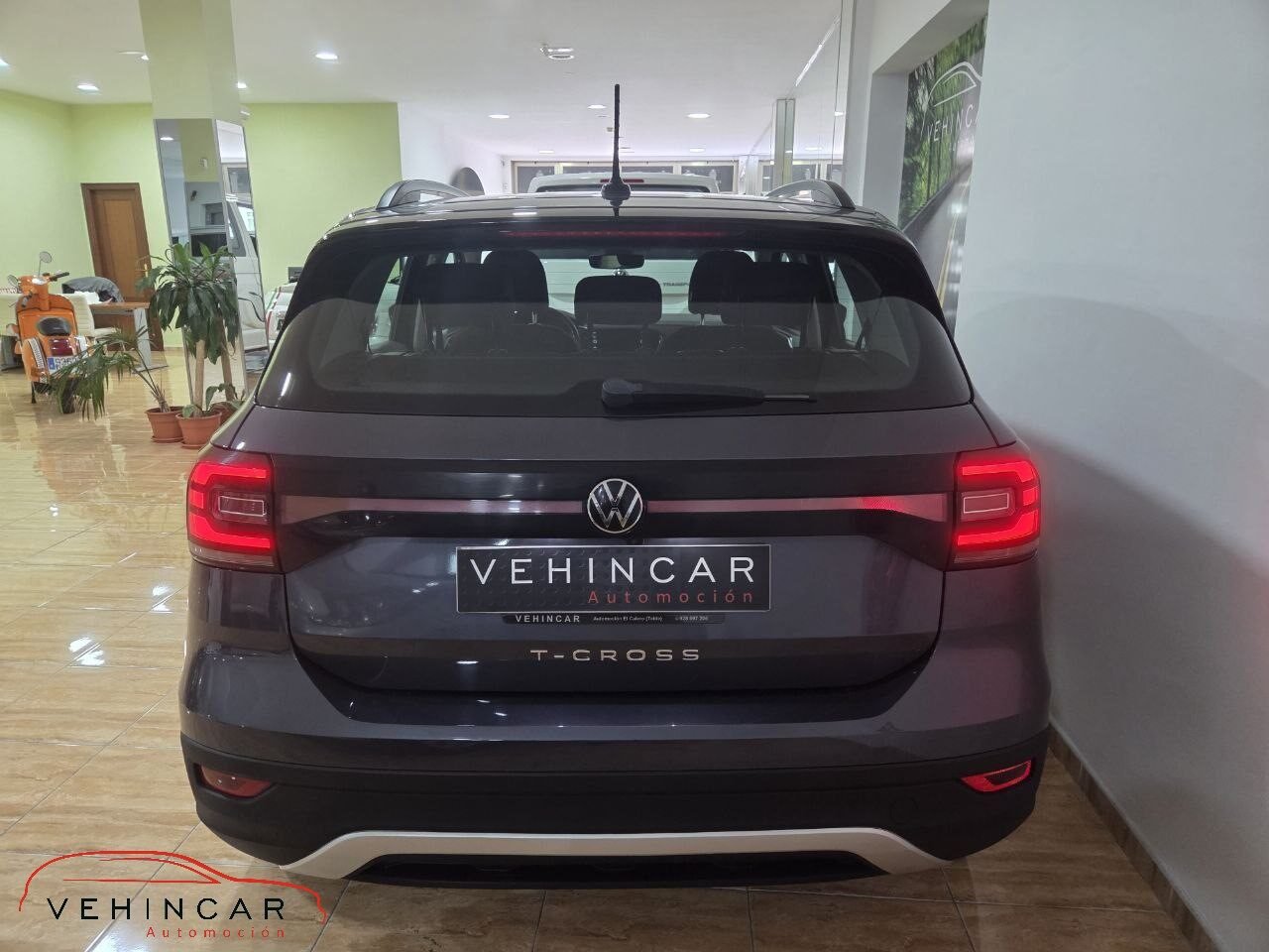 VOLKSWAGEN T-CROS ADVANCE