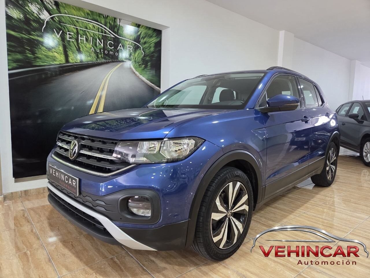 VOLKSWAGEN T-CROS ADVANCE