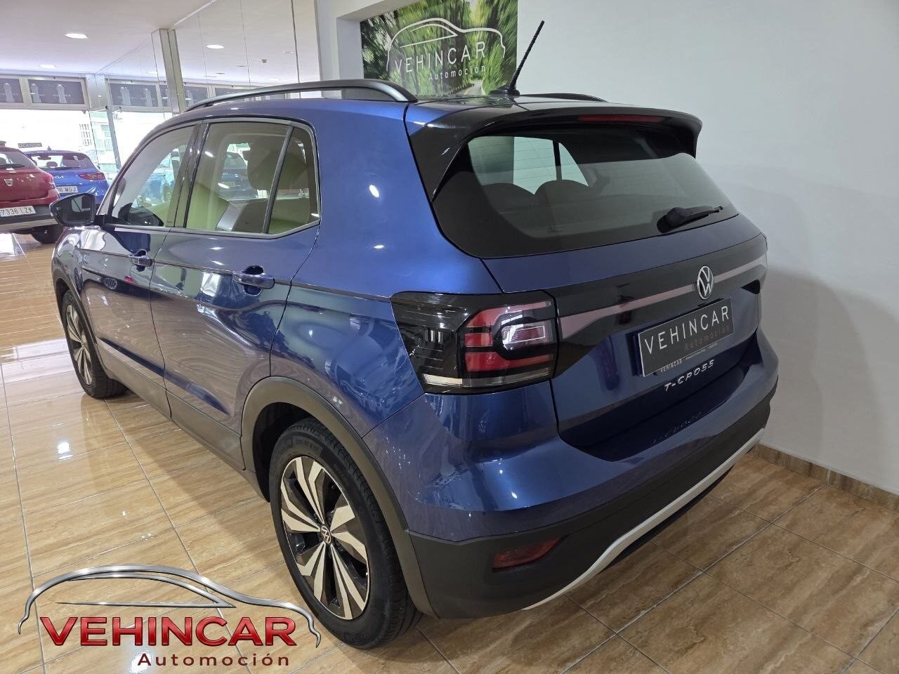 VOLKSWAGEN T-CROS ADVANCE